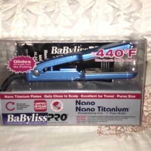 BaByliss Pro Nano Titanium flat iron